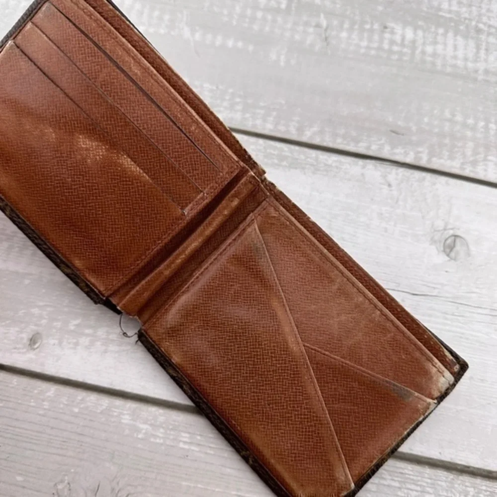 AUTHENTIC Louis Vuitton Monogram Multiple Wallet. Monogram brown.